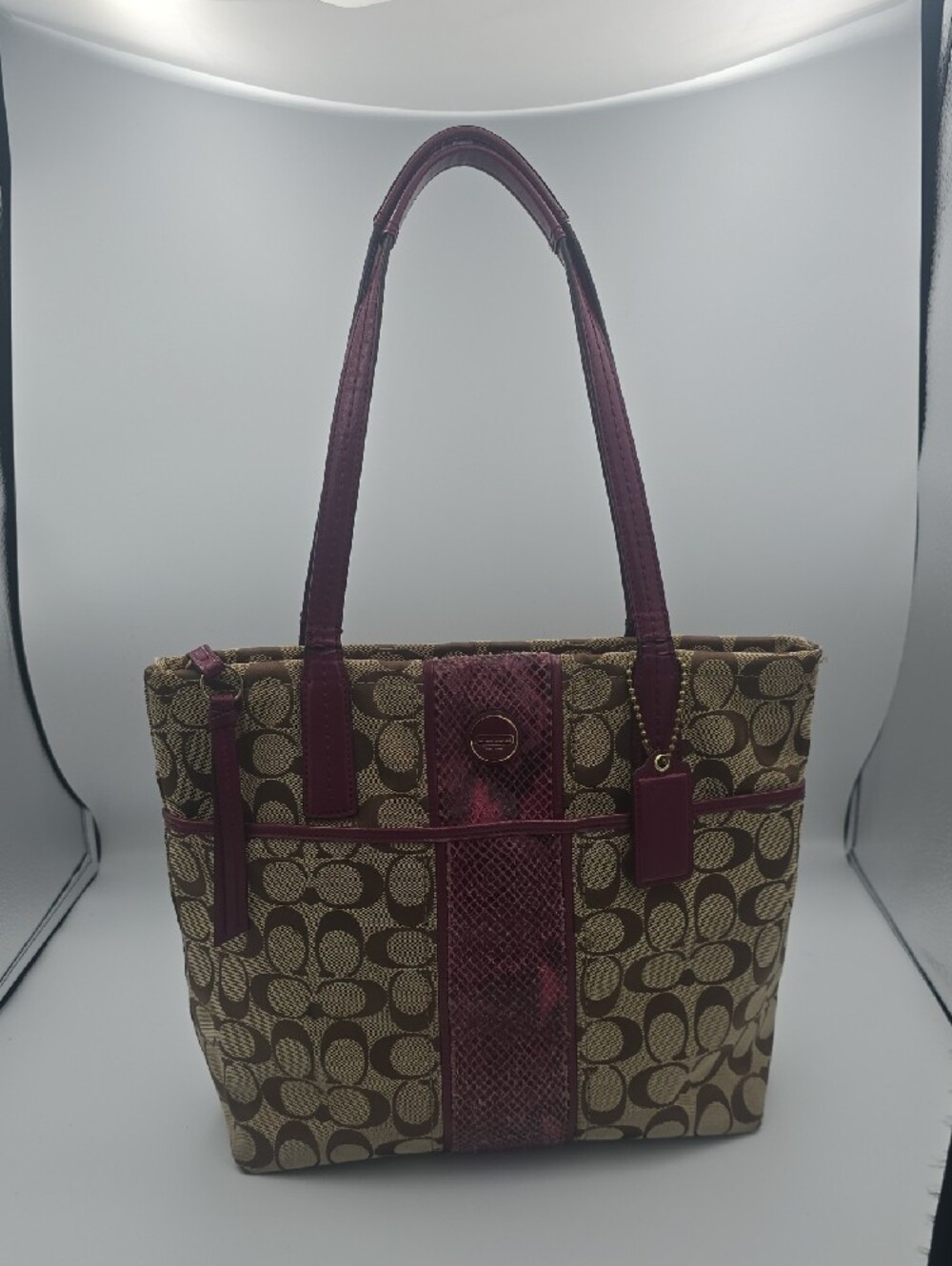Coach Beige/Tan Signature Canvas Medium Tote W/ Burgundy Python Trim (GOOD) 💖✨️